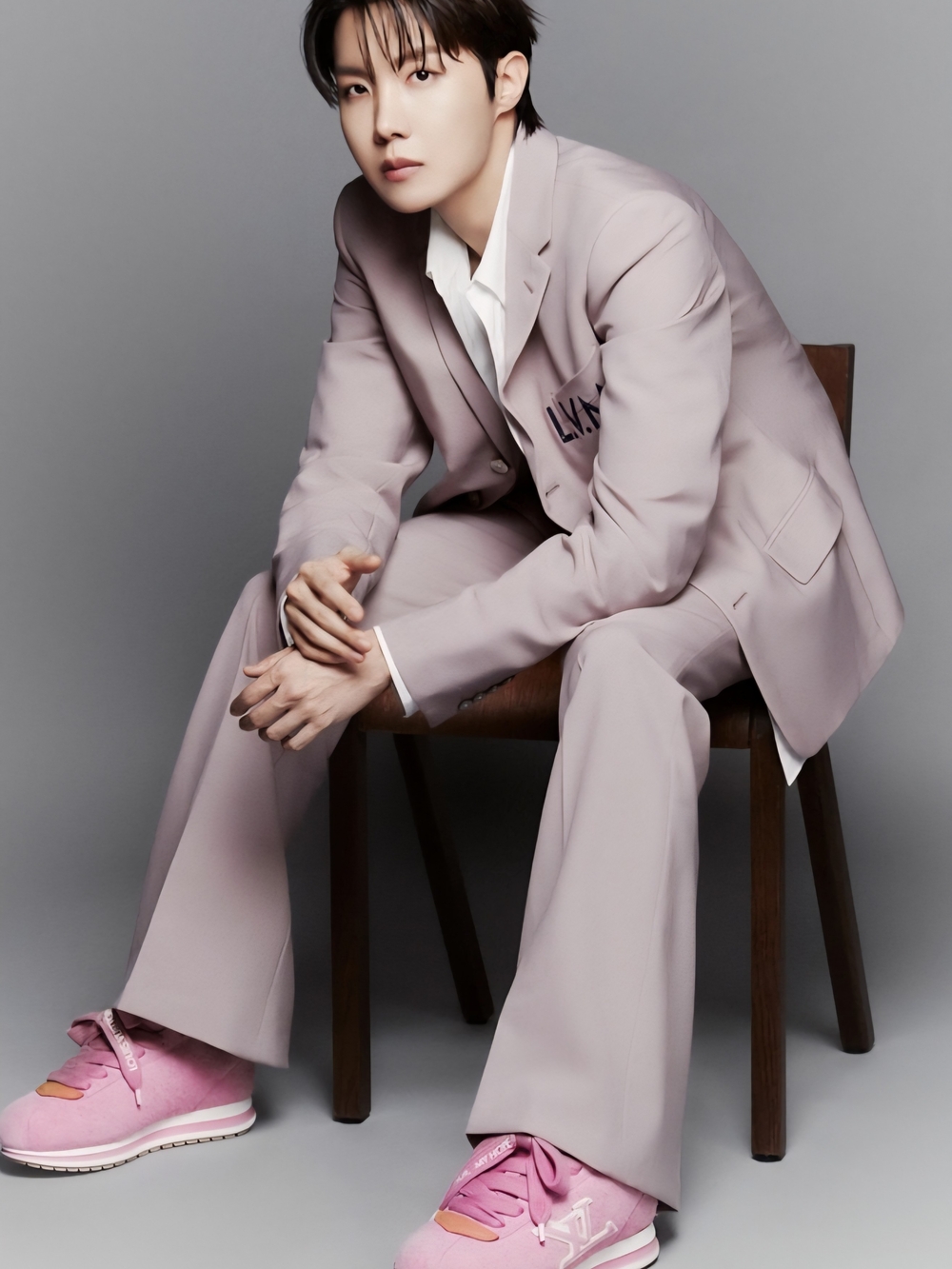 LIMITED EDITION LOUIS VUITTON J-HOPE BUTTERSOFT SNEAKER